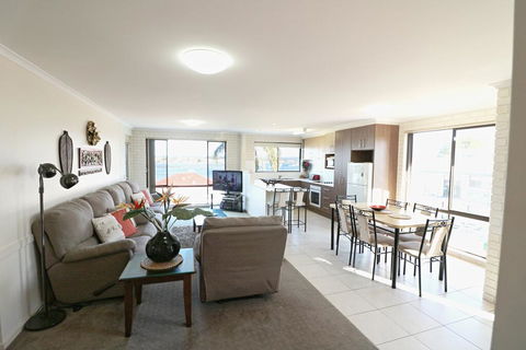 Capri Apartments - Events Australia 3