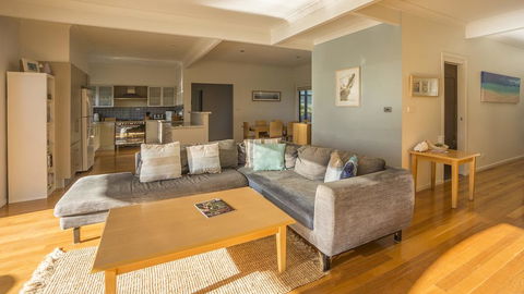 Carroll Ave 76 - Events Australia 1