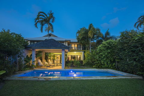 Catalina - Port Douglas - Events Australia 0