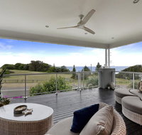 Caves Luxury Beachside Escape - literally across the road from Surf Club - Events Australia