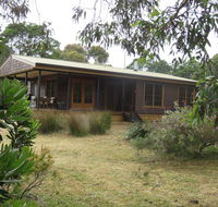 Cedar Cottage Nelson-2 Acre Retreat - Events Australia