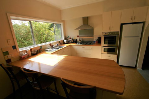 Cedar Cottages Blackmans Bay - Events Australia 1