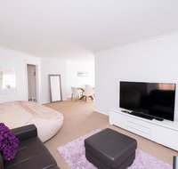 Central March 2 bed Walk everywhere - Events Australia