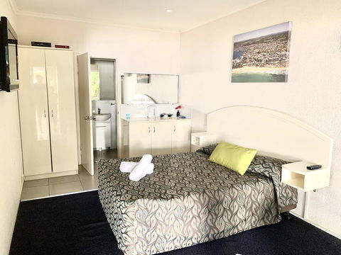 Central Motel Mooloolaba - Events Australia 1