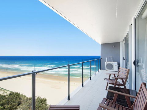 Central Surfers Paradise - Absolute Beachfront - Events Australia 1