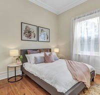 Character Home - Easy Tram to City - Events Australia