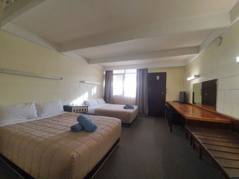 Charles Sturt Motor Inn - Tourism Bookings 1