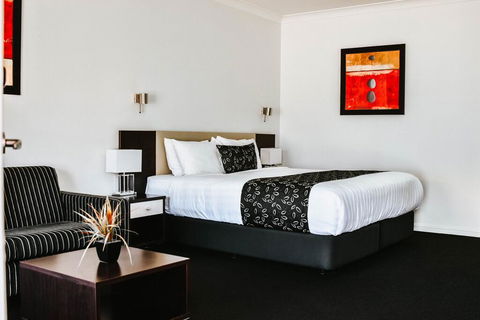 Charles Sturt Suites & Apartments - Tourism Bookings 2