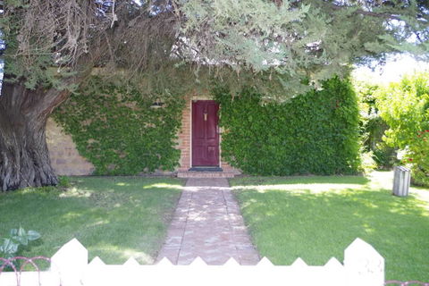 Charlottes Cottage - Events Australia 0