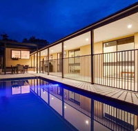 Charmes paradise by the shore - Events Australia