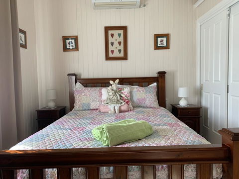 Cherry Blossom Cottage - Events Australia 1