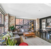 Chic warehouse apartment in hipster foodie hub - Events Australia