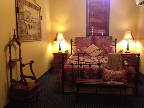 Church House B&B Gundagai - Tourism Bookings 0