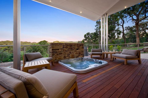 Cinque - Events Australia 1