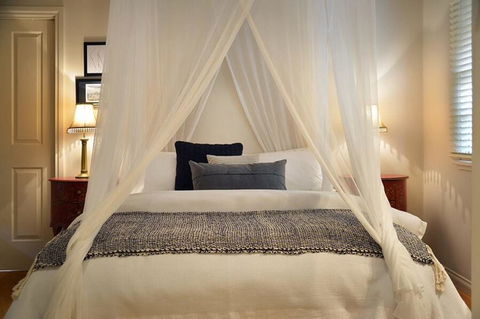 Circa Red London Daylesford - Events Australia 3