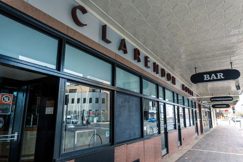 Clarendon Hotel - Accommodation Europe 1