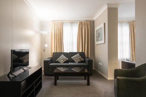 Clarendon Hotel - Accommodation Europe 3