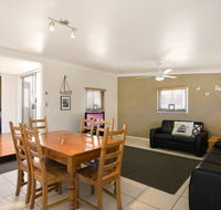 Close to Water Restaurants and Clubs Toorbul St Bongaree - Events Australia