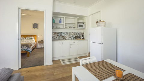 Clyde Studio 53, Mollymook - Events Australia 0