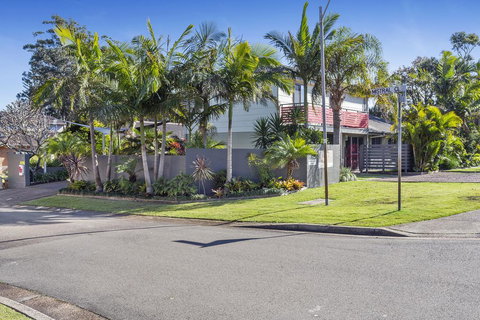 COCONUTS - Events Australia 0