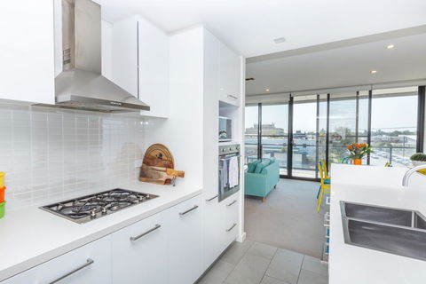 Colour & Swank At The Mill In The Heart Of CBD! - Events Australia 1