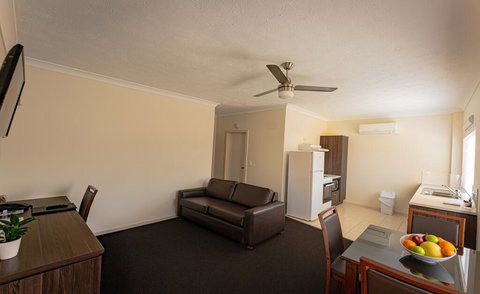 Comfort Inn And Suites Robertson Gardens - Events Australia 1