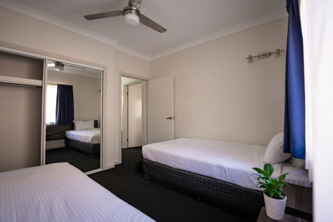 Comfort Inn And Suites Robertson Gardens - Events Australia 2