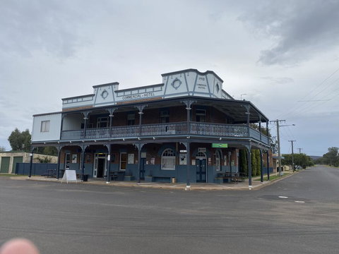Commercial Hotel Curlewis - Events Australia 0