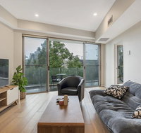 Convenient Apartment - 1 Min Walk To Train - Events Australia