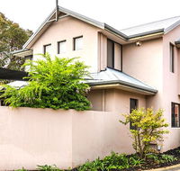 Coode Street Townhouse - Events Australia