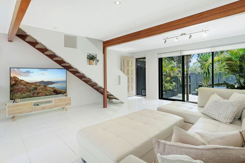 Cool Coastal Chic, Noosaville - Tourism Bookings 0