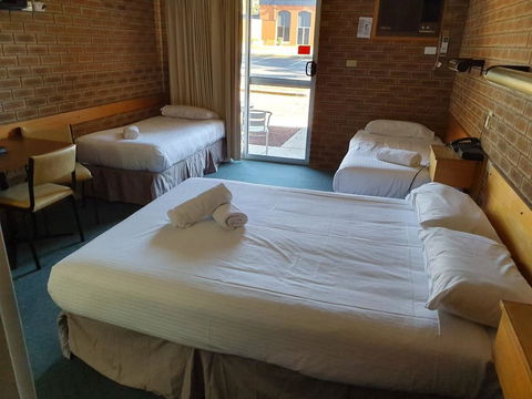 Corowa Golf Club Motel - Tourism Bookings 1