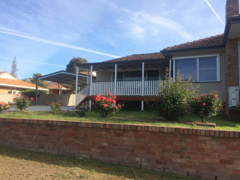Costa Park Cottage Dio - Armidale - Tourism Bookings 1
