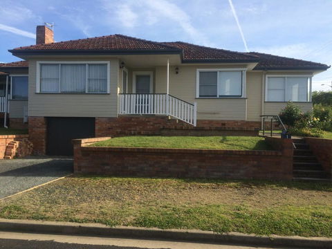 Costa Park Cottage Ena - Armidale - Tourism Bookings 0