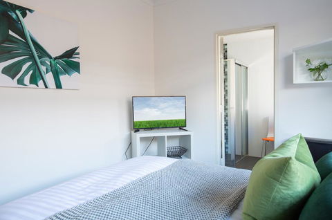 Cosy And Bright Studio Next To Westmead Hospital - Tourism Bookings 1