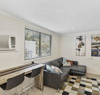 Cosy Studio Apartment Seconds From Manly Beach - Tourism Bookings