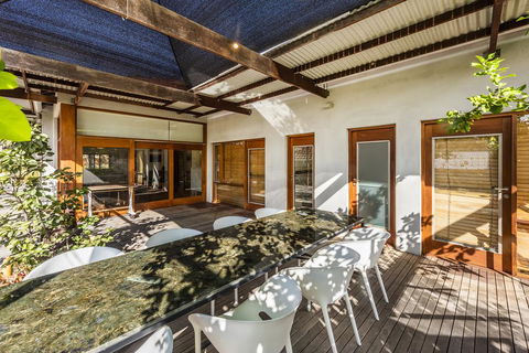 Cottesloe Eclectic House - Events Australia 3