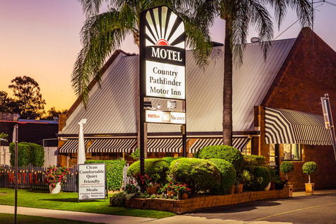 Country Pathfinder Motor Inn - Events Australia 0