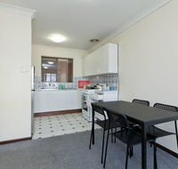 Cozy South Perth Unit next to Perth Zoo - Events Australia