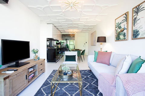 CROWN JEWEL - Hosted By: L'Abode Accommodation - Events Australia 0