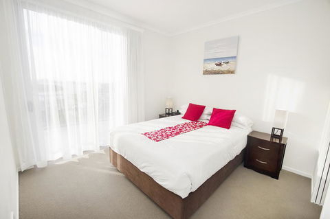 Curtis Central Apartments - Events Australia 3