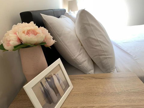 Delicate And Peaceful Bundoora Townhouse 11-R4 - Events Australia 0