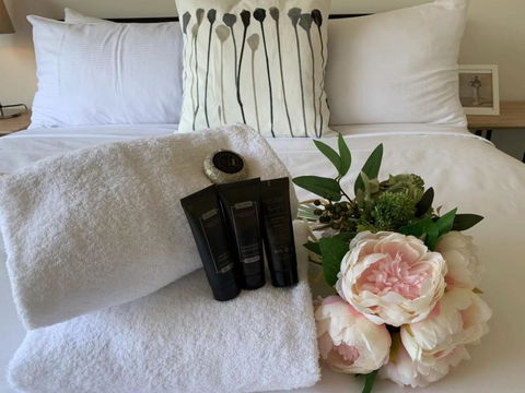 Delicate And Peaceful Bundoora Townhouse 20-R1 - Events Australia 2