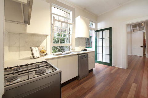 Divine Early-Sydney Home - The Rocks - Tourism Bookings 2
