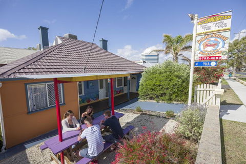 Dolphin Retreat Bunbury YHA - Events Australia 1