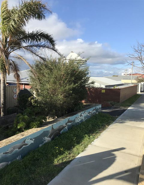 Dolphin Retreat Bunbury YHA - Events Australia 3