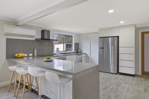 East Coast Hideaway Beach Retreat - Events Australia 0