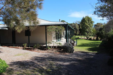 East Street Retreat - Events Australia 0