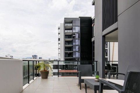 Edmondstone Arena Apartment - Events Australia 3