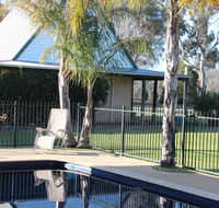 Elinike Guest Cottages - Events Australia